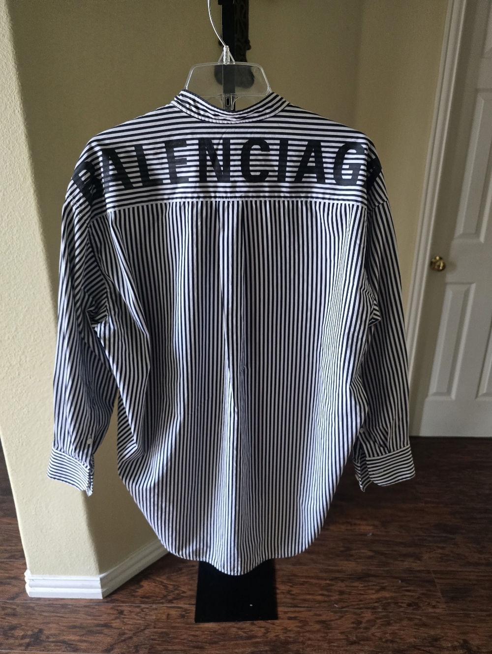 Balenciaga Black & White Striped Button-Down Shirt with Back Logo Size 32 - Picture 6 of 16